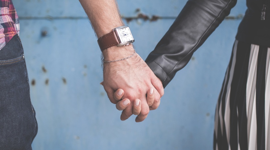 Si predstavljate, kako bodo videti zmenki po koncu pandemije? (piše: Petra W.) (foto: unsplash.com)