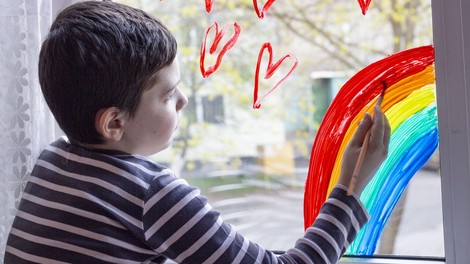 V prihodnjih dneh testiranje otrok v raziskavi o razširjenosti covida-19