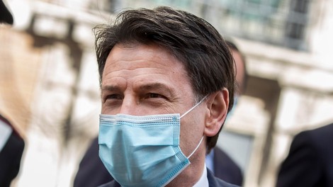 Giuseppe Conte po dveh mesecih karantene napovedal sprostitev omejitev v Italiji