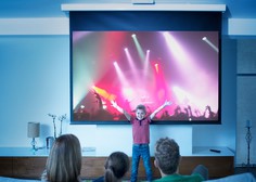 Projekt ŠTREAM: Uživanje koncertne izkušnje prek zaslonov