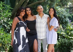 Sasha in Malia Obama prvič v intervjuju spregovorili o mami Michelle