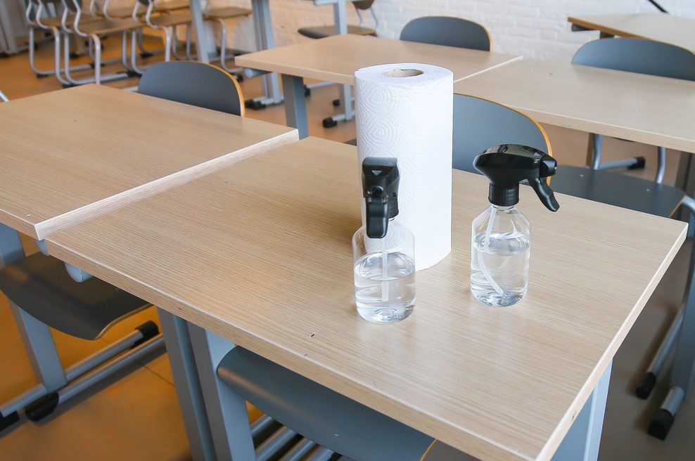 Navodila ministrstva ob ponovnem odprtju za vrtce, osnovne in srednje šole (foto: profimedia)