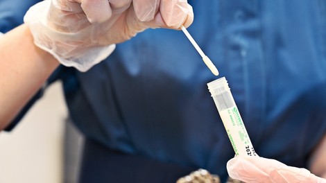 Statistika v Sloveniji: Potrjena ena okužba, brez smrtnih žrtev