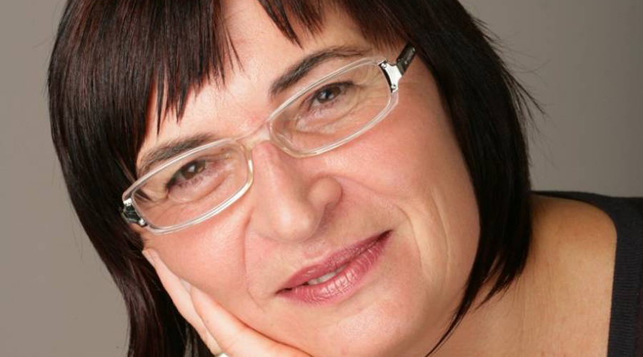 Antropologinja dr. Renata Šribar: "Maske so del političnega sistema." (foto: Franci Virant)