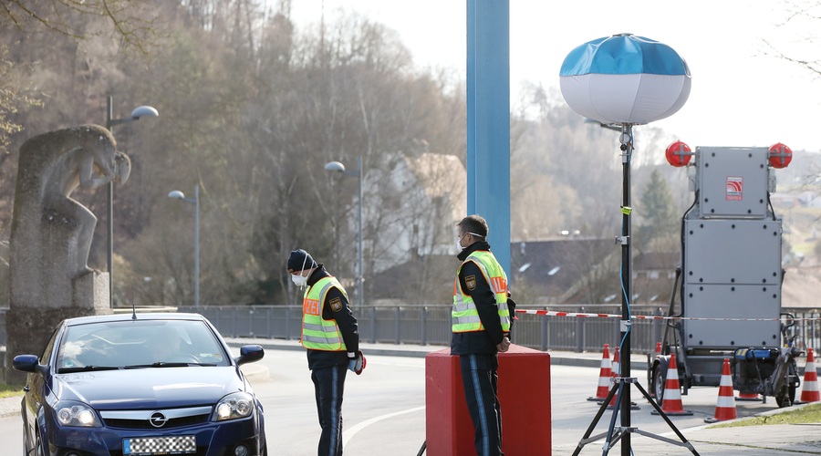 Nemčija odprla mejo z Luksemburgom, na mejah s Švico in Avstrijo rahlja ukrepe (foto: profimedia)