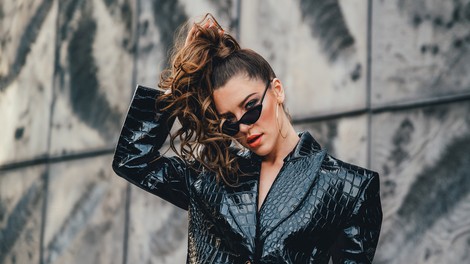 Maja Keuc - Amaya je koronakrizo preživela v Sloveniji