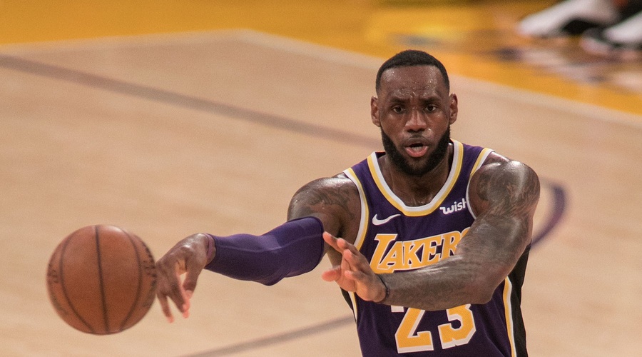 LeBron: "Jordan je bil zame kot črni Jezus." (foto: profimedia)