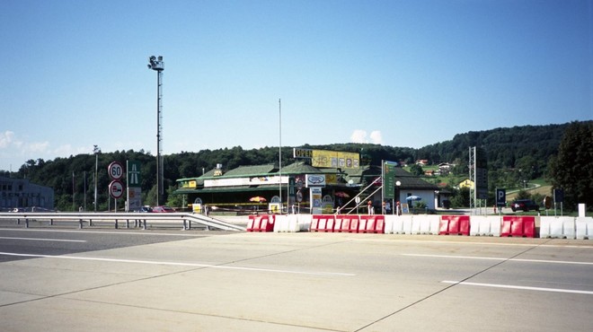 Avstrija še vedno  zadržana pri odpiranju meje s Slovenijo (foto: profimedia)