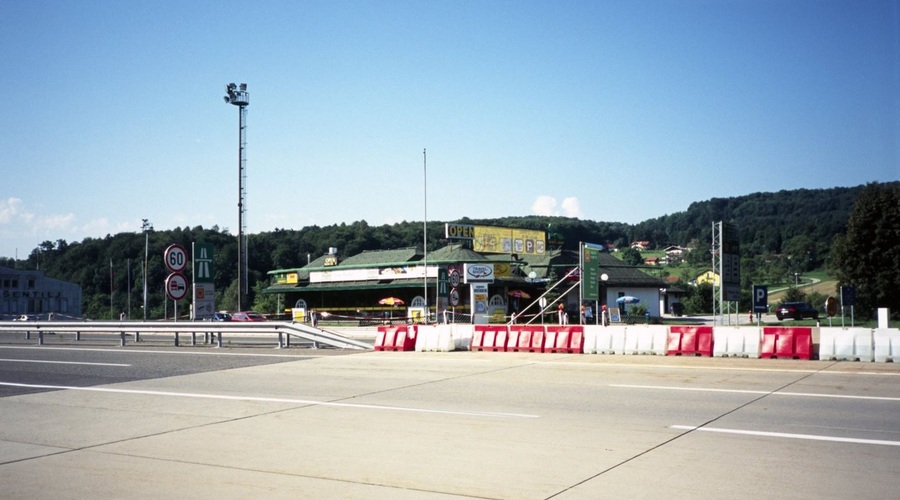 Avstrija še vedno  zadržana pri odpiranju meje s Slovenijo (foto: profimedia)