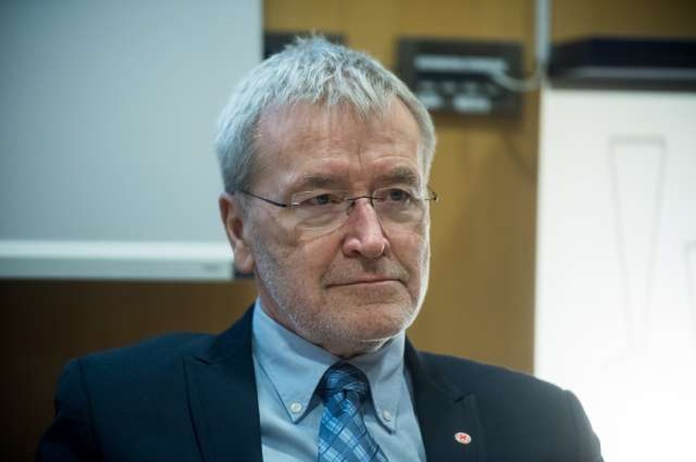 "Kdaj naj se v domu odločijo, da je stanovalec dovolj bolan za bolnišnico?" (foto: Bor Slana/STA)