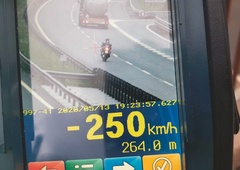 Facebook objava policijske postaje Kranj postala viralna. Kdo stoji za njo?