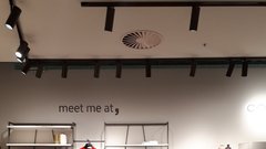 Comma v Aleji odprla trgovino, ki se ponaša z najnovejšim notranjim dizajnom