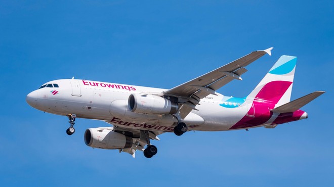 Letalo Eurowingsa poletelo proti Sardiniji kljub zaprtemu letališču (foto: Profimedia)