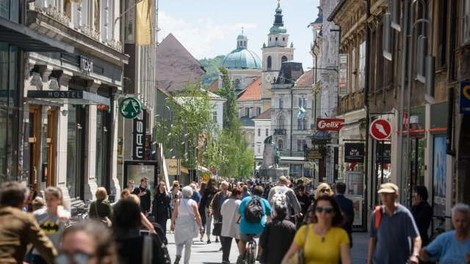 Po desetih letih na vrhu še vedno kraljujeta imeni Marija in Franc