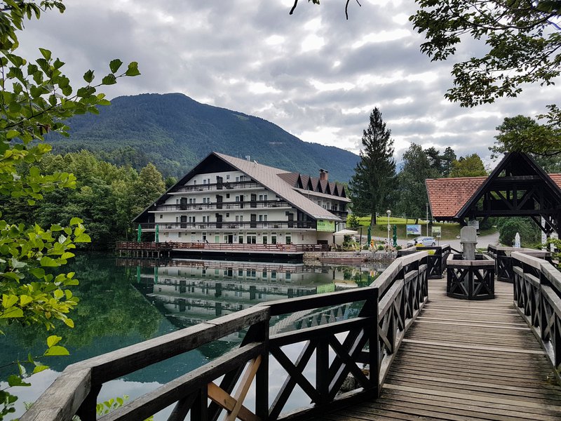 Jezero Črnava