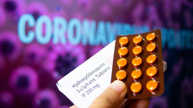 Francoska vlada prepovedala uporabo hidroksiklorokina pri bolnikih s covidom-19 (foto: Profimedia)