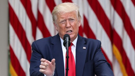 Twitter k tvitom Donalda Trumpa dodaja opomnike in povezave na dejstva