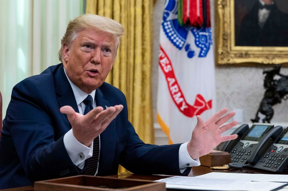 Twitter skril tvit Donalda Trumpa (ker je podpiral nasilje) (foto: profimedia)