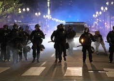 Protesti zaradi policijskega nasilja se iz Minneapolisa širijo po ZDA