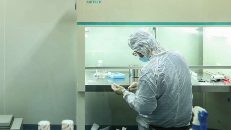 Registracija Remdesivirja kot zdravila proti covidu-19 na evropskem trgu zamuja
