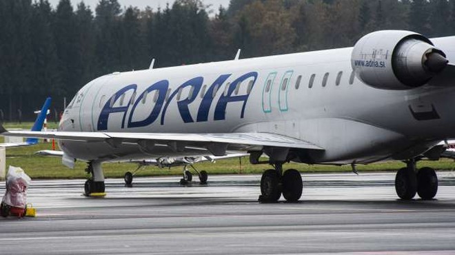 V Ljubljani in na Brniku potekajo hišne preiskave v povezavi z Adrio Airways (foto: Bor Slana/STA)