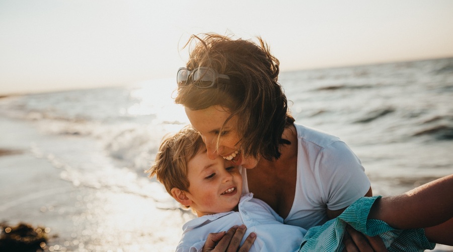 Biti starš je nekaj najlepšega na svetu (piše Petra W.) (foto: Unsplash)