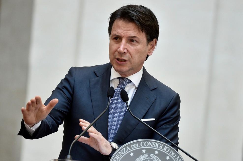 Italijanski premier Conte zaslišan v okviru preiskave zaradi visokega števila žrtev pandemije (foto: profimedia)
