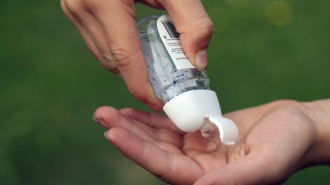 Včeraj potrdili dve okužbi, nihče več ne potrebuje intenzivne nege