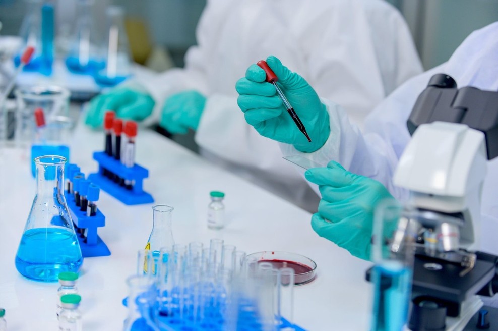 Zavezništvo za cepivo in farmacevtska družba podpisali sporazum za cepivo, namenjeno EU (foto: profimedia)