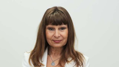 Violeta Tomić: "Pa uboga država, ki reši gospodinjstvo s prispevkom 12,75 evra!"