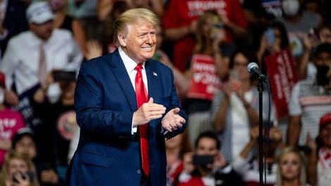 Na predvolilnem zborovanju Donalda Trumpa ni bilo pričakovane množice podpornikov