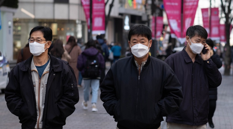 Južna Koreja v drugem valu epidemije in pred ponovno uvedbo strožjih ukrepov (foto: Shutterstock)
