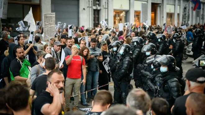 Mag. Anton Travner: »Policija ni pod pritiskom, da bi morala ukrepati proti transparentom!« (foto: Nebojša Tejić/STA)