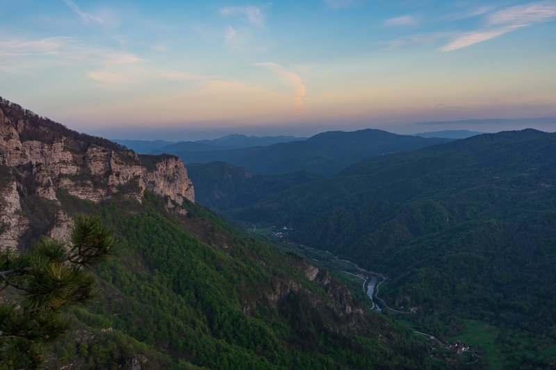 Pogled na reko Kolpo in Osilnico