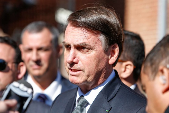 Brazilsko sodišče zapovedalo, da mora Jair Bolsonaro nositi masko