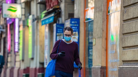 V torek potrjene 1503 okužbe, delež pozitivnih testov 25,51-odstoten, največ doslej
