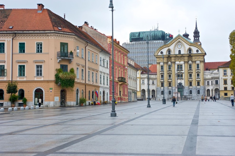 Razdvojenost pred praznikom: odpovedi prisotnosti na državni proslavi in alternativna praznovanja (foto: profimedia)