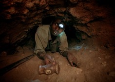 Tanzanijski rudar po najdbi draguljev čez noč postal milijonar