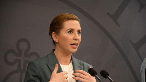 Danska premierka zaradi izrednega vrha EU preložila poroko