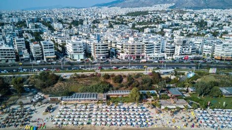 Pred vstopom v Grčijo morajo turisti izpolniti spletni vprašalnik