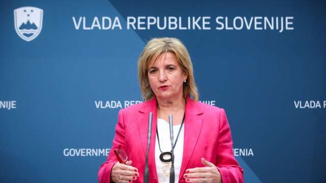 Bojana Beović: Uvrstitev Hrvaške na rumeni seznam odvisna od števila uvoženih primerov okužb (foto: Anže Malovrh/STA)