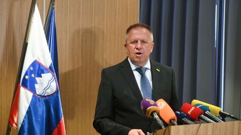 Zdravko Počivalšek po hišnih preiskavah ne namerava odstopiti