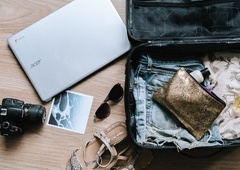 Tako POLN KUFER pakiranja, da nujno potrebujem počitnice!  (piše Petra W.)