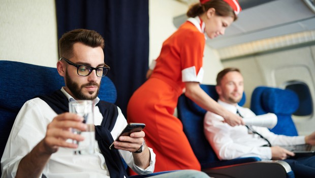
                            Letalske družbe ukinjajo prvi razred – kakšna je prihodnost najprestižnejših sedežev na letalih? (foto: Shutterstock)