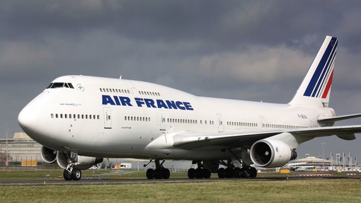 Air France bo število zaposlenih zmanjšal za skoraj 7600