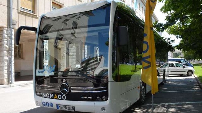 Teden dni bo prevoznik Nomago testiral nov električni avtobus eCitaro (foto: Rosana Rijavec/STA)