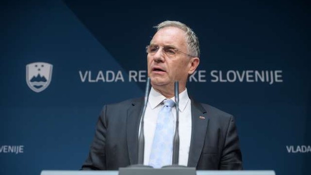 
                            DZ ni prejel obvestila predsednika vlade o odstopu Aleša Hojsa (foto: Nebojša Tejić/STA)