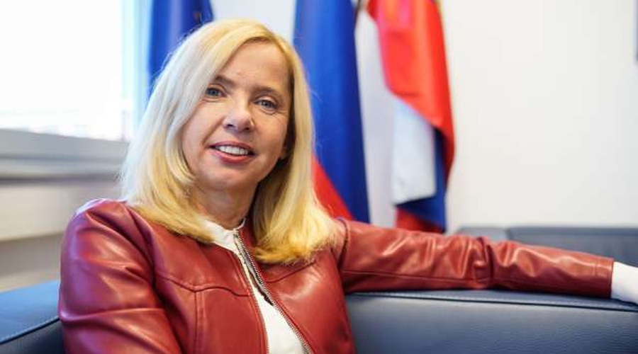 Tatjana Bobnar: »Današnji položaj žensk je daleč od tega, da bi že lahko bile zadovoljne!« (foto: Nik Jevšnik/STA)