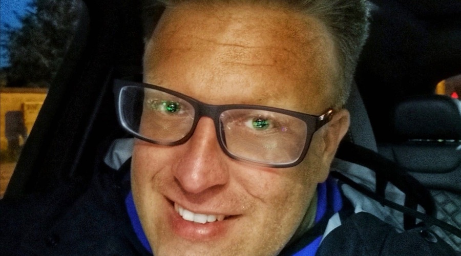 Lastnik verige burgerjev Lars&Sven na Facebooku: Jaz se ne grem več! (foto: Facebook)