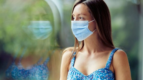 Med 1793 četrtkovimi testi je bilo pozitivnih 17